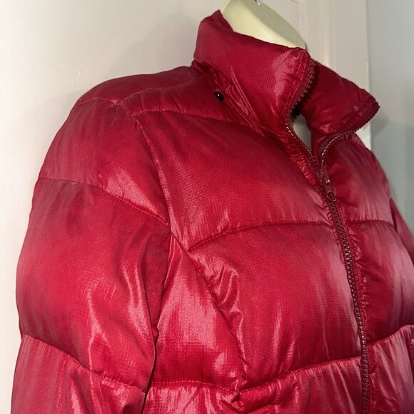 Refuge brand red nylon puffer coat - Picture 6 of 9